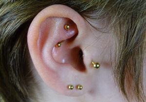 Tattoostudio Hamburg , Hakuna Ma Tattoo , Tattoos , Ohrknorpel (Tragus, Helix etc.)