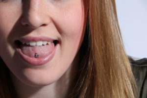 Piercingstudio Hamburg , Tattoostudio Hamburg , Hakuna Ma Tattoo , Tattoos , Piercings , Zungenpiercing