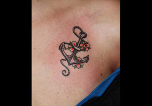 Tattoostudio Hamburg , Hakuna Ma Tattoo , Tattoos , Tattoo Anker Blumen