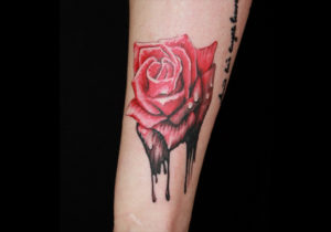 Tattoostudio Hamburg , Hakuna Ma Tattoo , Tattoos , Tattoo Rose Tropfen