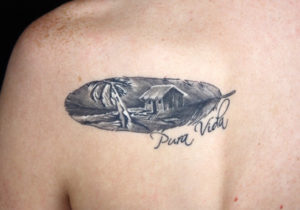 Tattoostudio Hamburg , Hakuna Ma Tattoo , Tattoos , Tattoo Bild in Feder Strand Haus