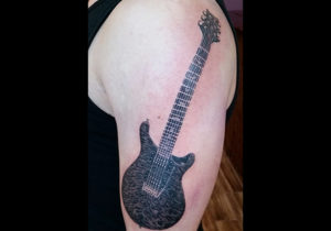 Tattoostudio Hamburg , Hakuna Ma Tattoo , Tattoos , Gitarre Tattoo