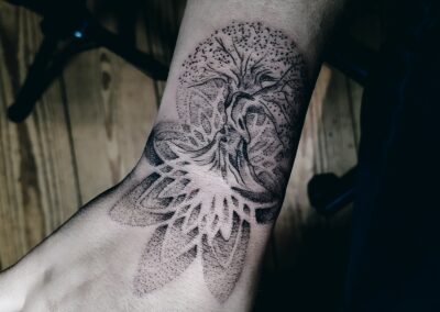 Baum Mandala Dotwork von Jakub
